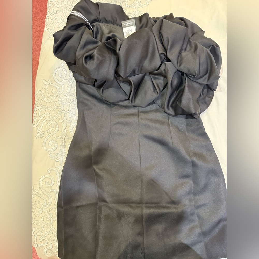 NWT Club L London Elegant Black One-Shoulder Dress - Picture 12 of 12